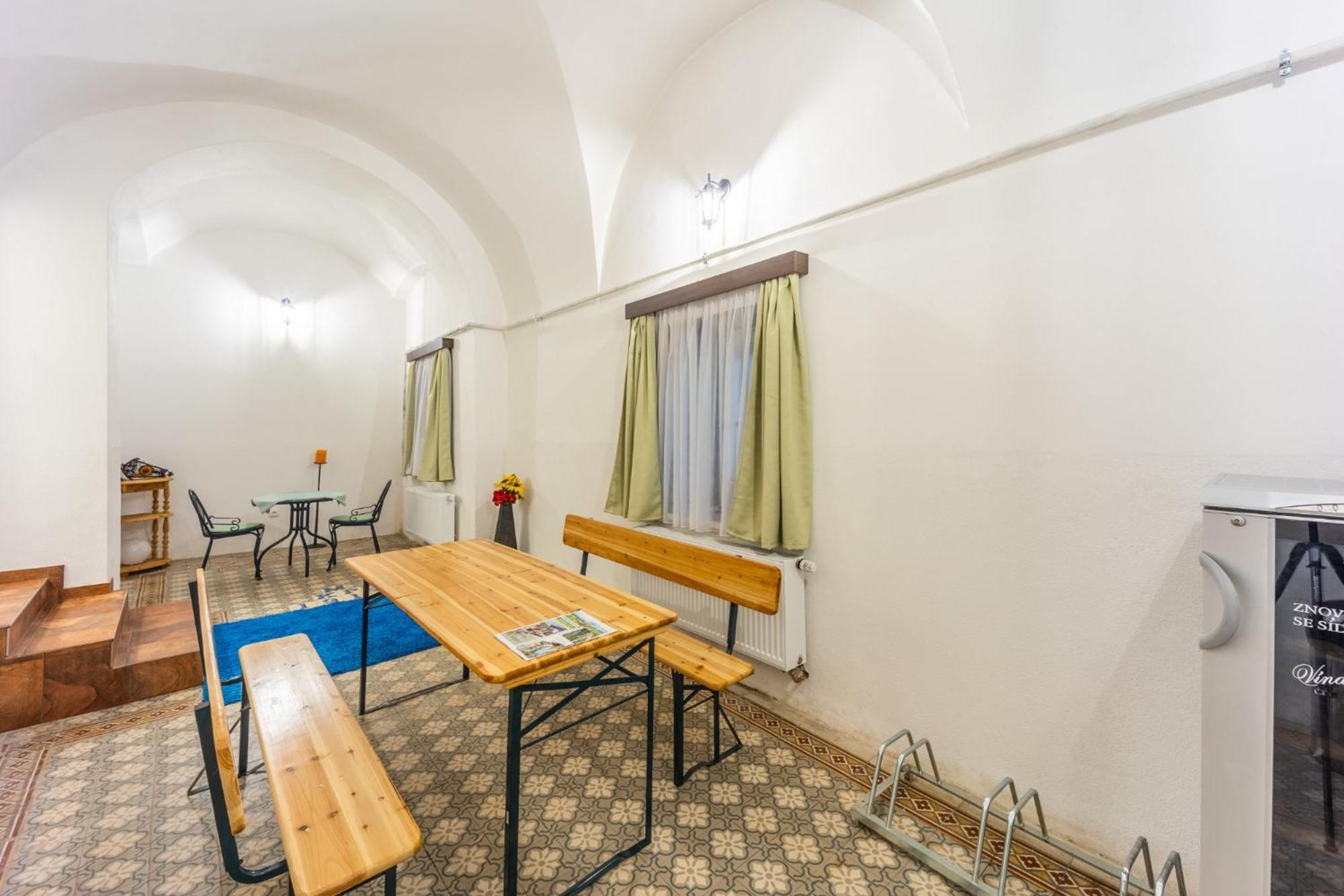 Bezauberndes Gaestehaus In Šatov Buitenkant foto