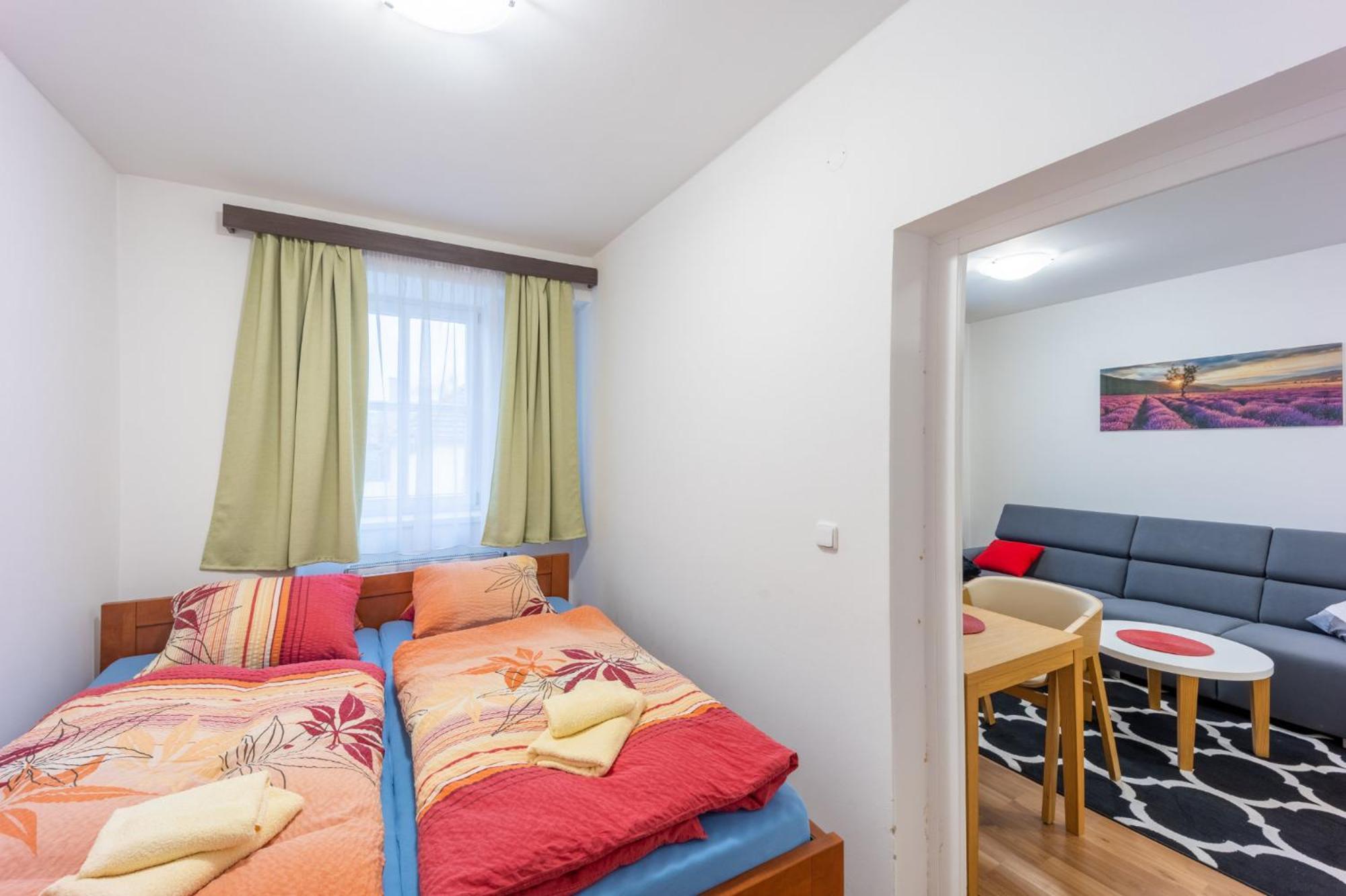 Bezauberndes Gaestehaus In Šatov Buitenkant foto